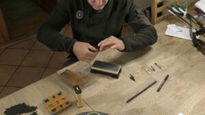 Video Thumbnail: Slibning af jagtspidser FADB slibning af jagtspidser